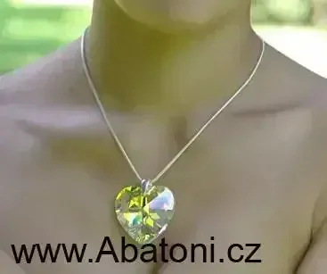 Swarovski Elements Heart krystal 18+14mm - Stříbrná sada (set, souprava) náušnice a přívěsek s řetízkem zelené srdce, srdíčko 39161.1 Peridot (zelená světlá) 