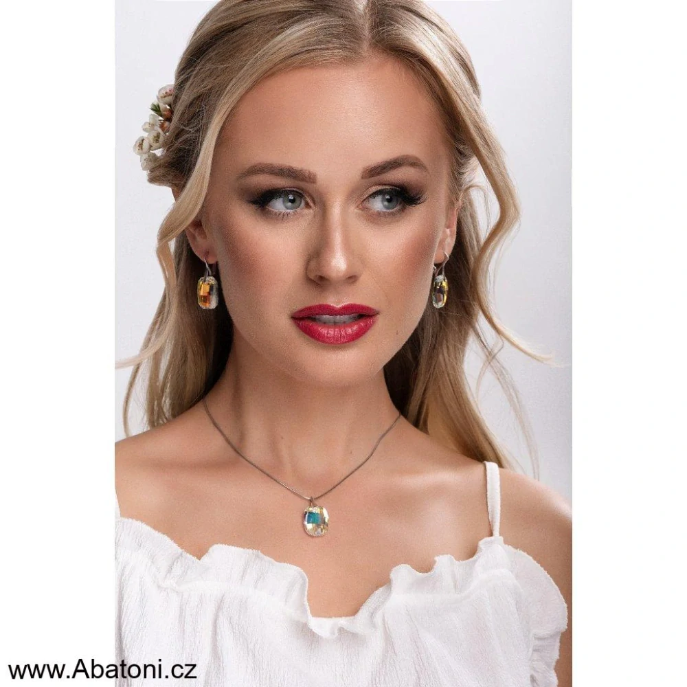 Swarovski Elements Graphic krystal 19mm - Stříbrná sada (set, souprava) náušnice a přívěsek s řetízkem bílý duhový zkosený obdélník 39022.2 Crystal AB (bílá, křišťálová, duhová, měňavá) 